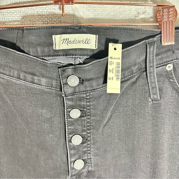 NWT Madewell 10" High Rise Skinny jeans in Berkeley black button fly size 37P - Picture 4 of 12